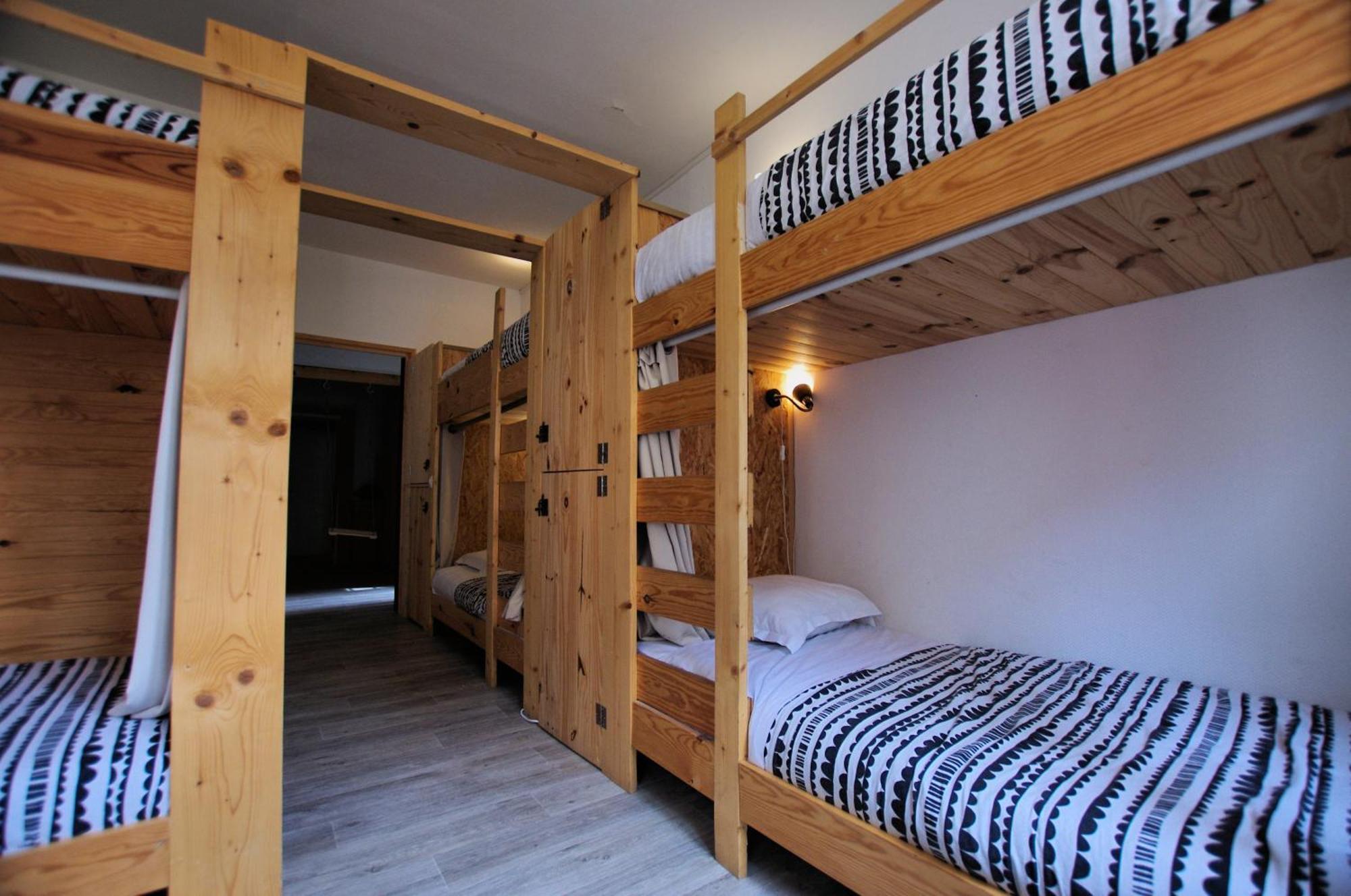 Hostel Les Cordees Liees Альби Экстерьер фото